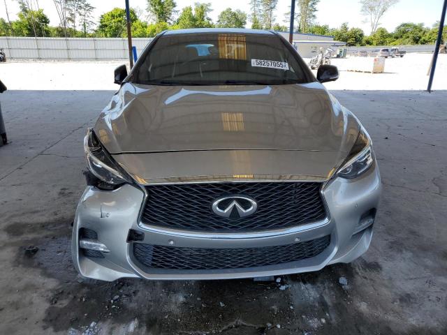  INFINITI QX30 2017 Серебристый