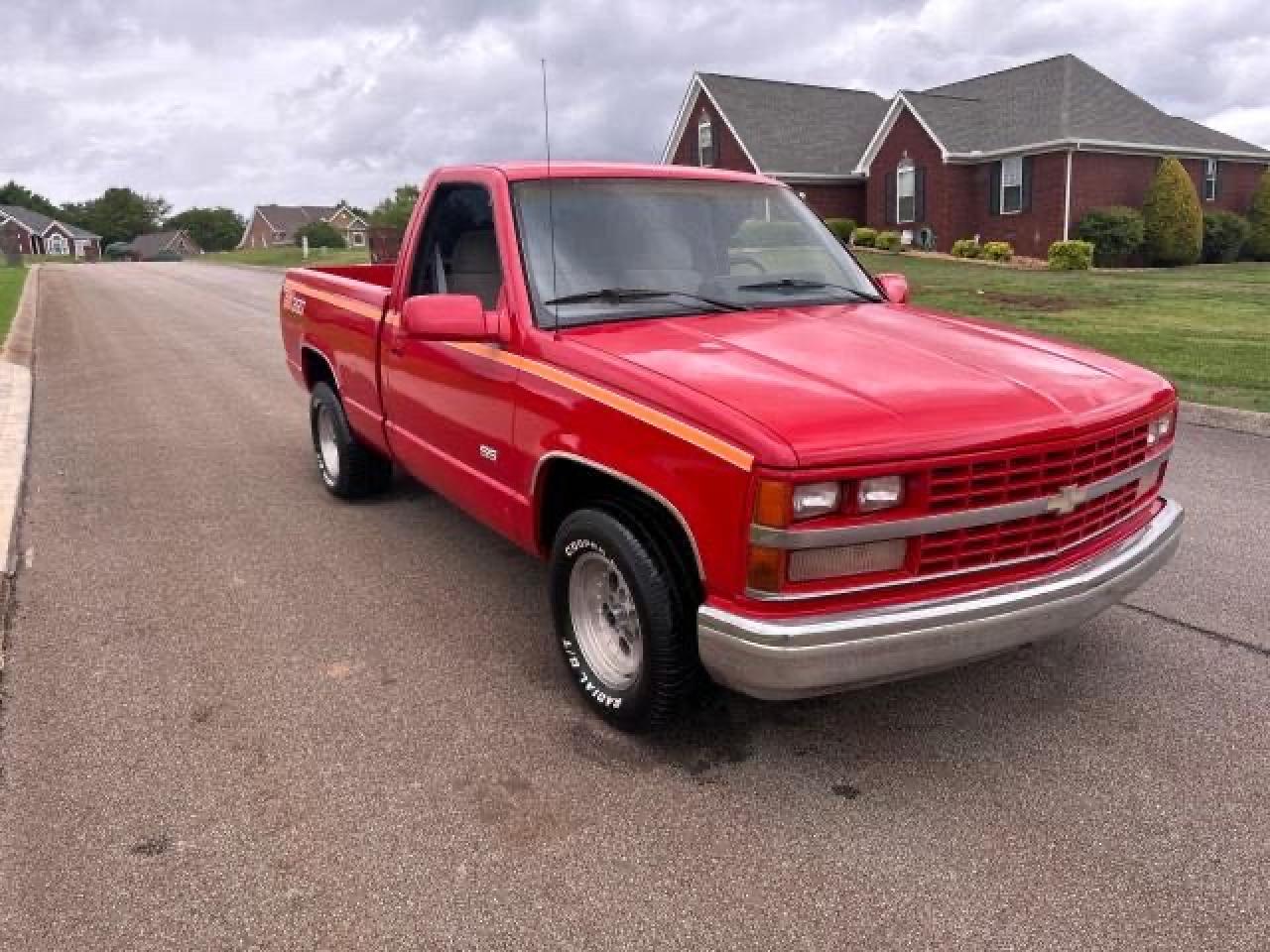 1989 Chevrolet Gmt-400 C1500 for Sale in Lebanon, TN - Minor Dent/Scratches