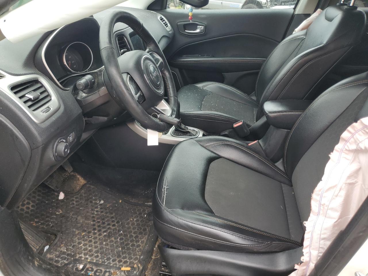 2019 Jeep Compass Latitude VIN: 3C4NJDBB0KT656990 Lot: 56654985