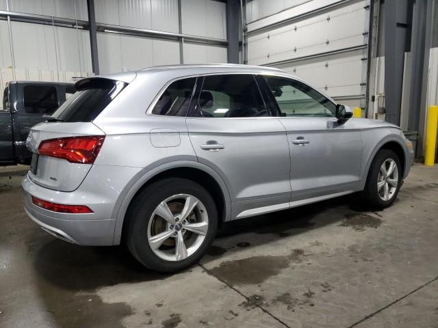  AUDI Q5 2020 Серебристый