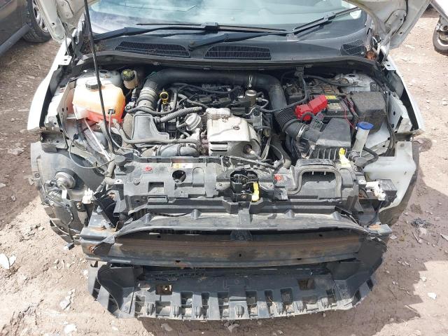 2015 FORD FIESTA TIT
