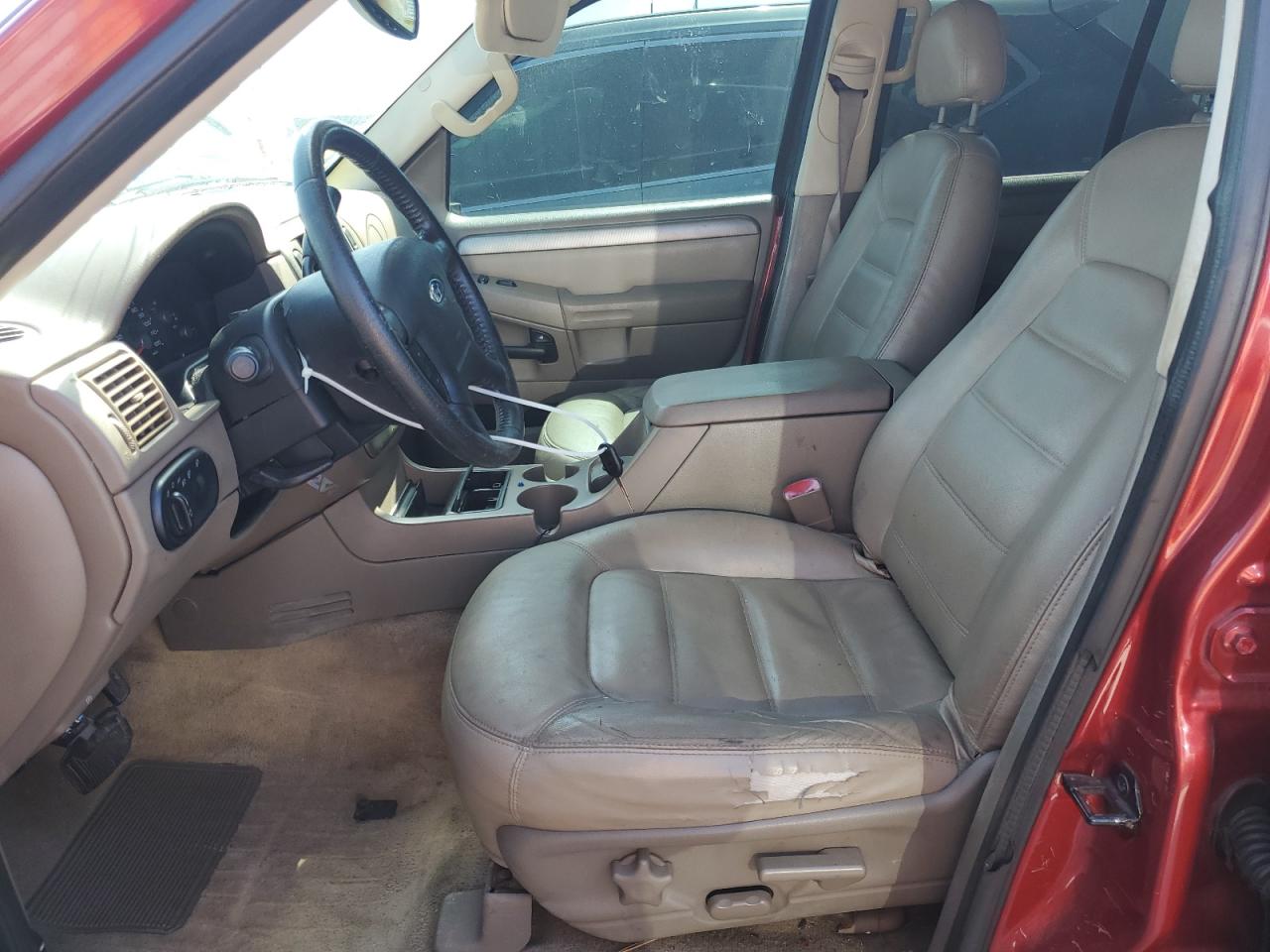 2004 Ford Explorer Xlt VIN: 1FMZU73K24UB07921 Lot: 55322585