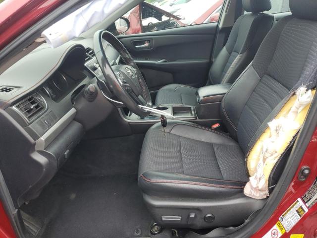  TOYOTA CAMRY 2015 Czerwony