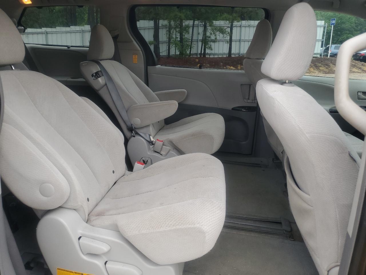 2013 Toyota Sienna Le VIN: 5TDKK3DC8DS395007 Lot: 54950905