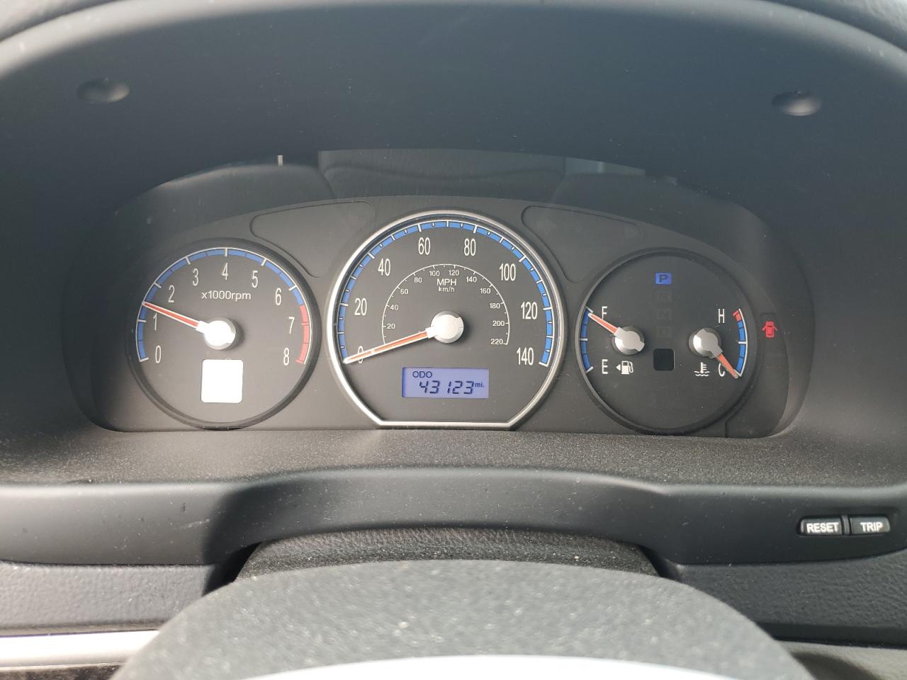 2007 Hyundai Santa Fe Gls VIN: 5NMSG13D77H002282 Lot: 57459195
