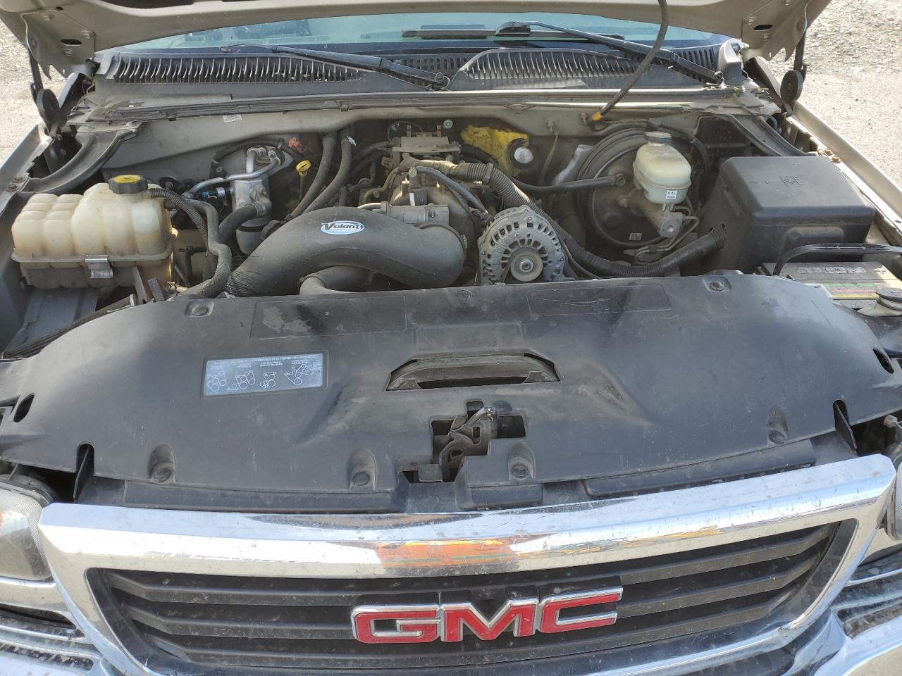 2005 GMC New Sierra K1500 VIN: 2GTEK13T551225165 Lot: 56536585