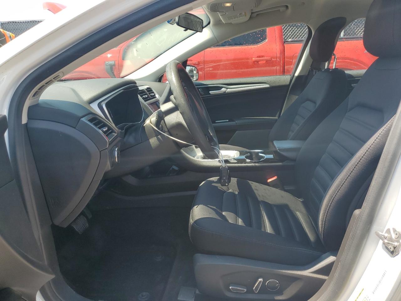 2015 Ford Fusion Se Hybrid VIN: 3FA6P0LUXFR120133 Lot: 55089355