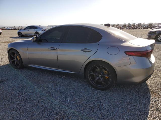  ALFA ROMEO GIULIA 2018 Szary