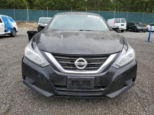 Sedans NISSAN ALTIMA 2016 Czarny
