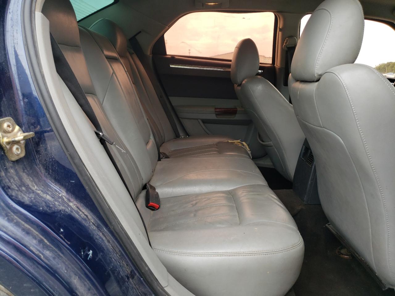 2006 Chrysler 300C VIN: 2C3KA63H66H240561 Lot: 56645065