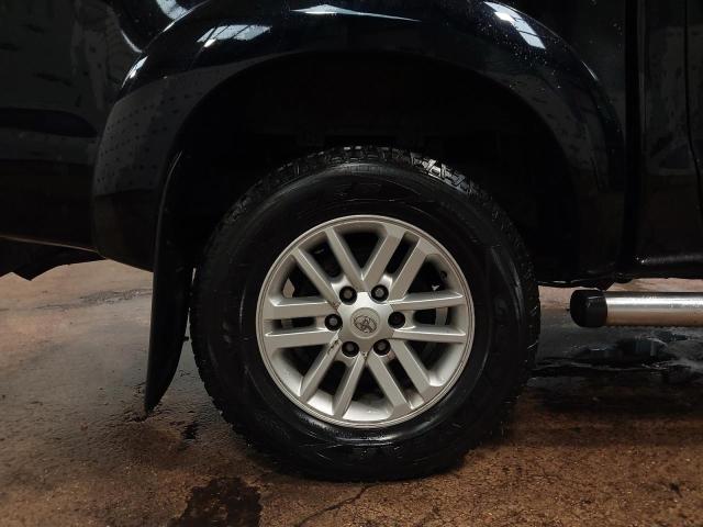 2015 TOYOTA HILUX INVI