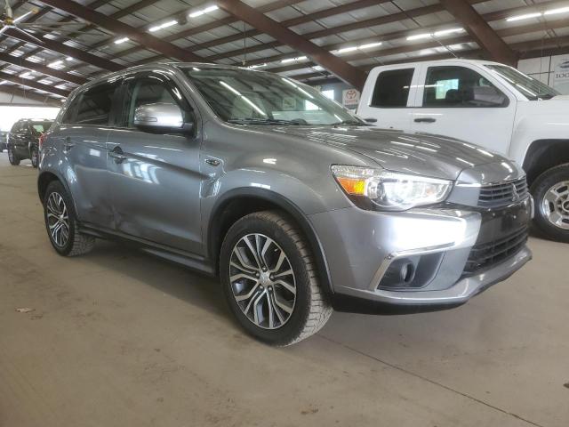  MITSUBISHI OUTLANDER 2017 Srebrny