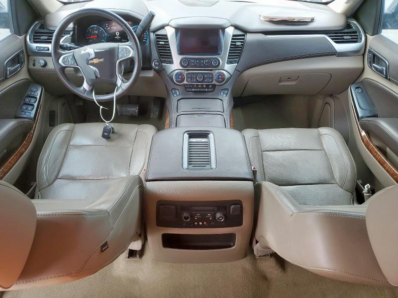 Parquets CHEVROLET SUBURBAN 2016 Szary