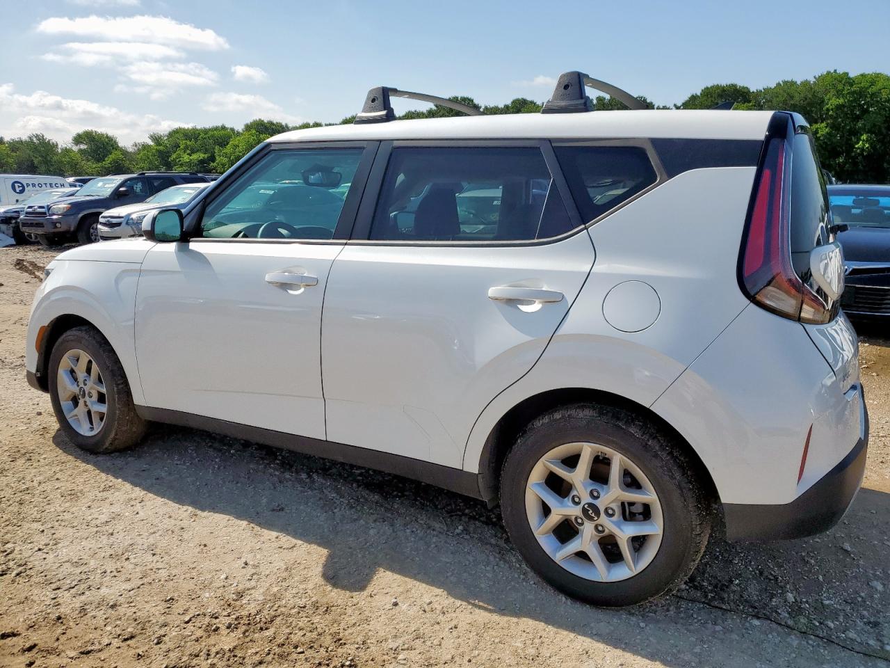 2023 Kia Soul - Image 2
