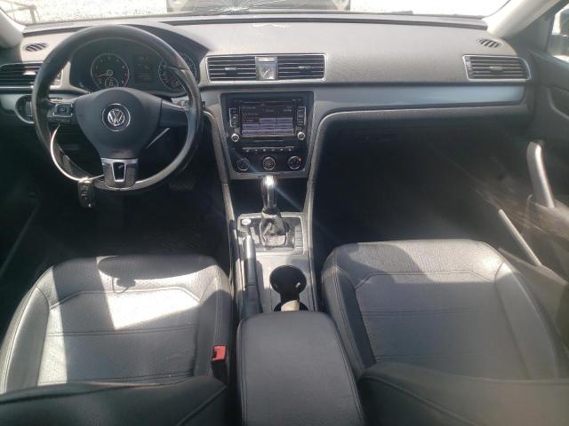 Sedans VOLKSWAGEN PASSAT 2015 Czarny