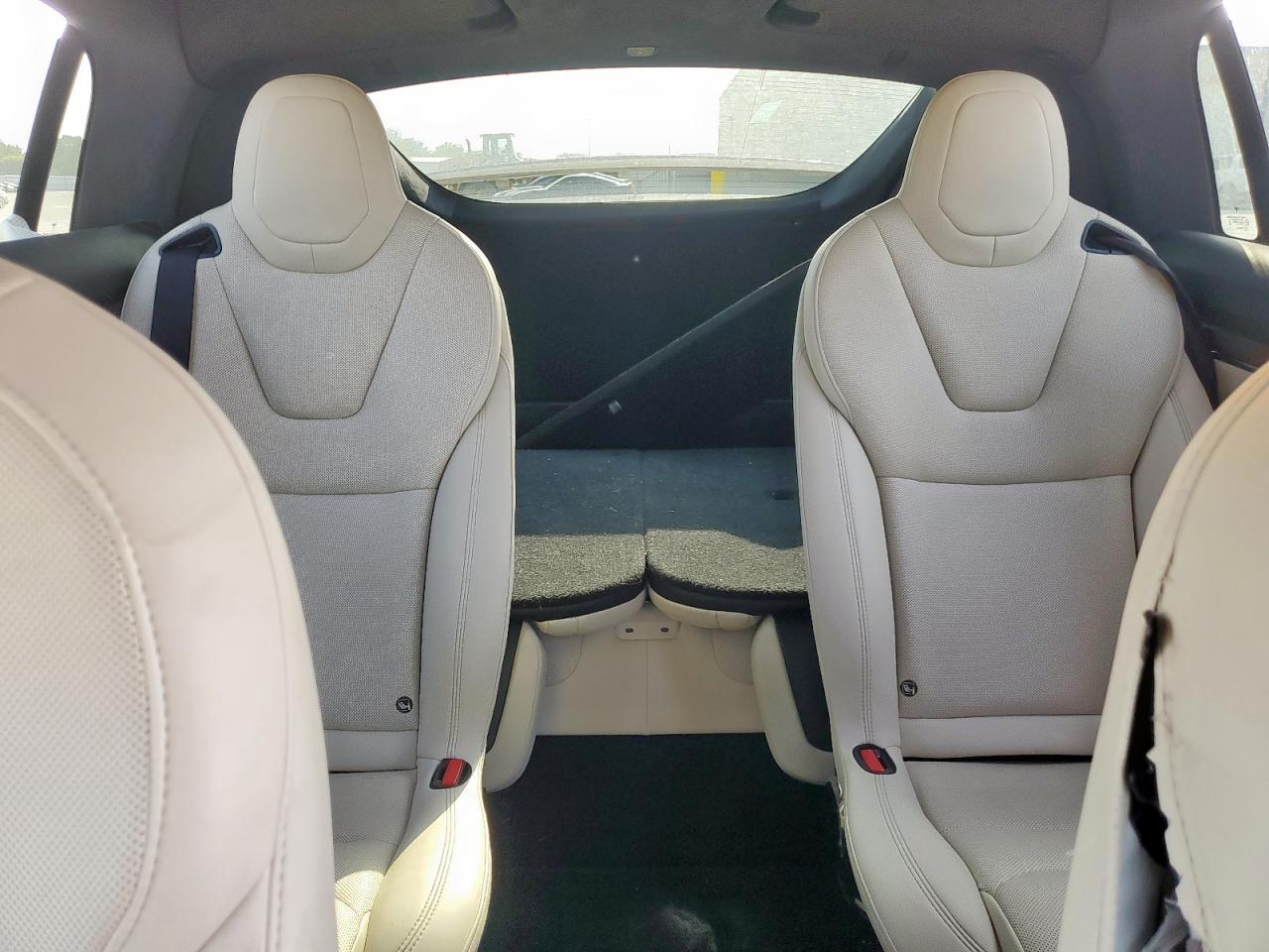 2023 Tesla Model X VIN: 7SAXCBE5XPF402192 Lot: 58039075