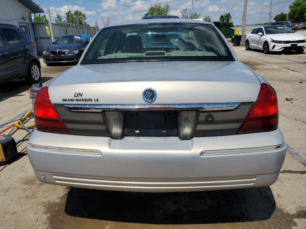 2010 Mercury Grand Marquis Ls VIN: 2MEBM7FV9AX605127 Lot: 56942275