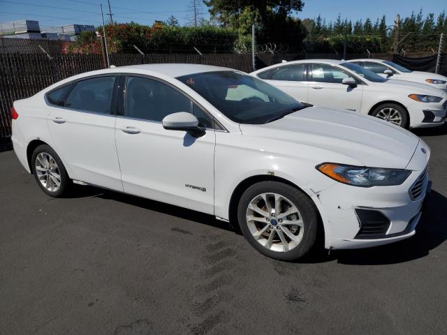  FORD FUSION 2019 Білий