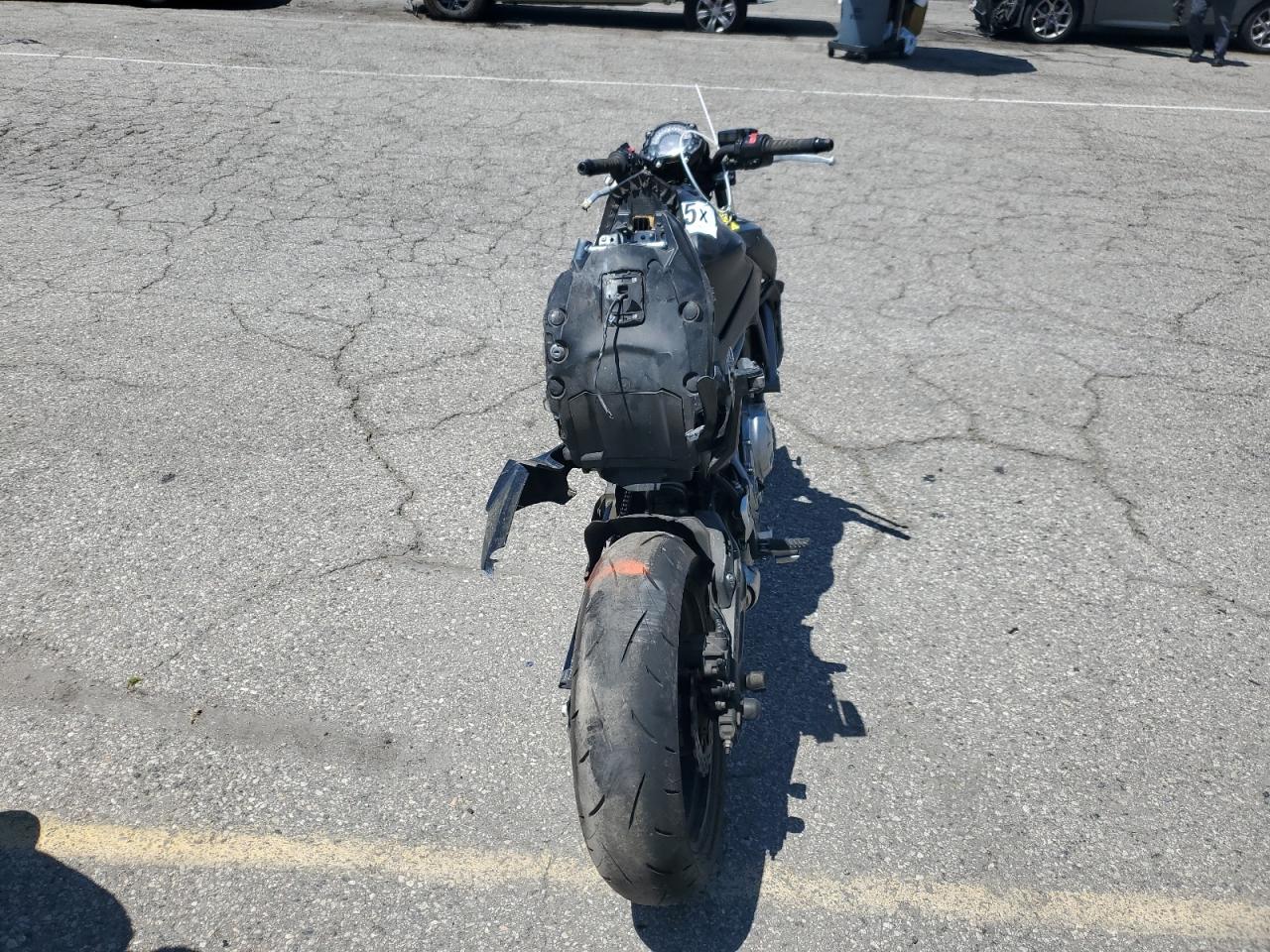 jkaereh1xhda05231 JKAEREH1XHDA05231 2017 Kawasaki Er650 H