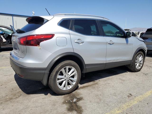  NISSAN ROGUE 2017 Silver