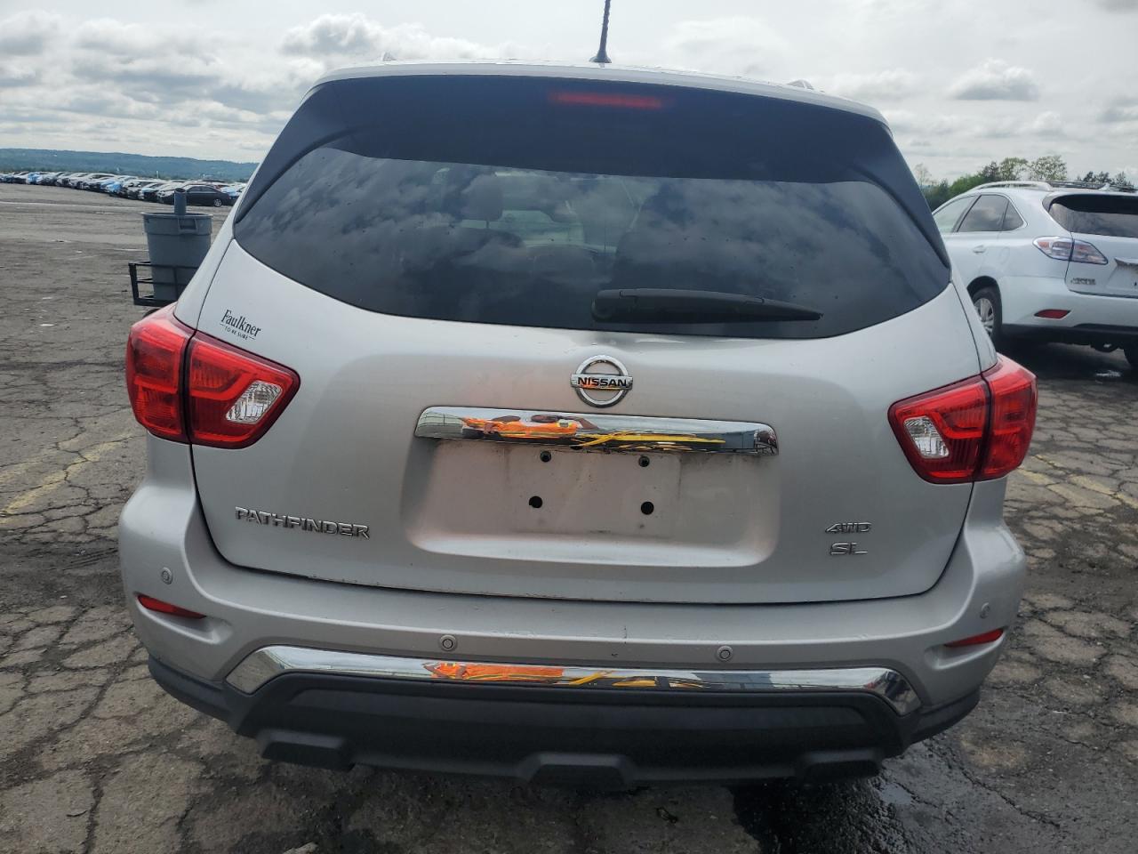2018 Nissan Pathfinder S VIN: 5N1DR2MM7JC674108 Lot: 57270435