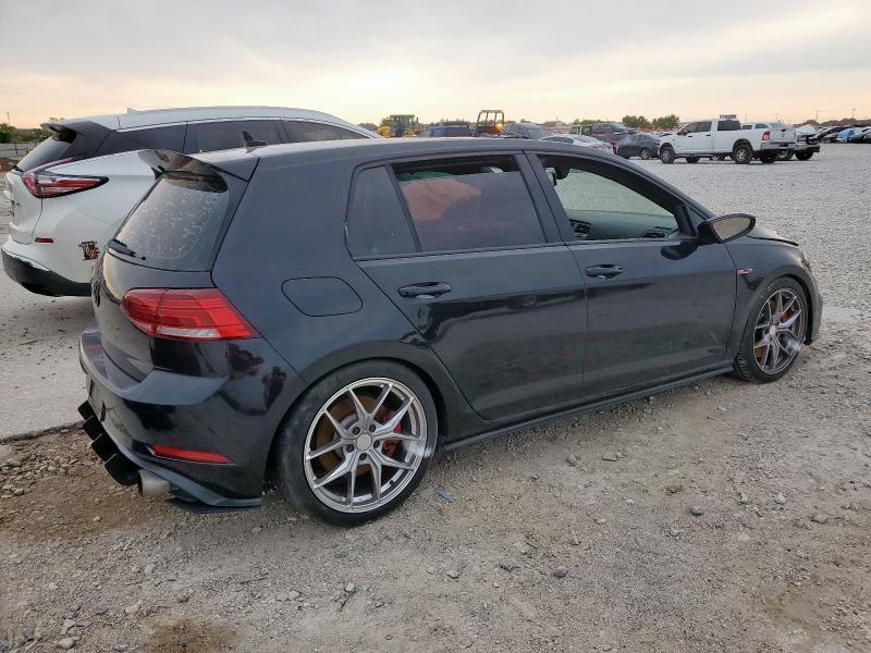  VOLKSWAGEN GTI 2018 Черный