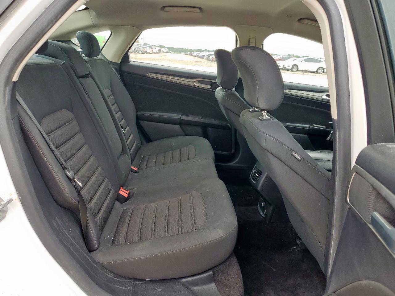 2019 Ford Fusion Se VIN: 3FA6P0LU0KR124783 Lot: 55083355