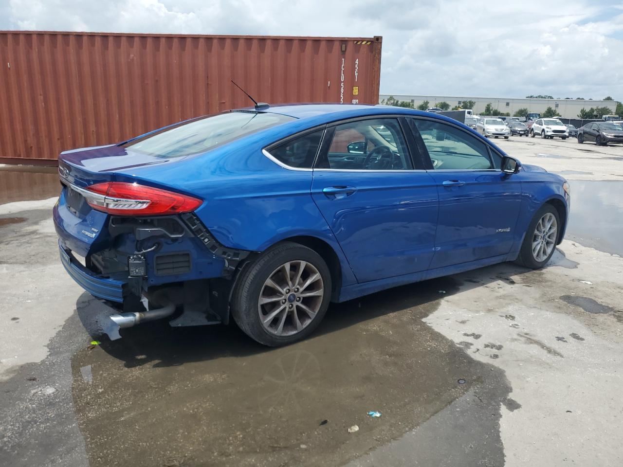 3FA6P0LU6HR319103 FORD FUSION 2017