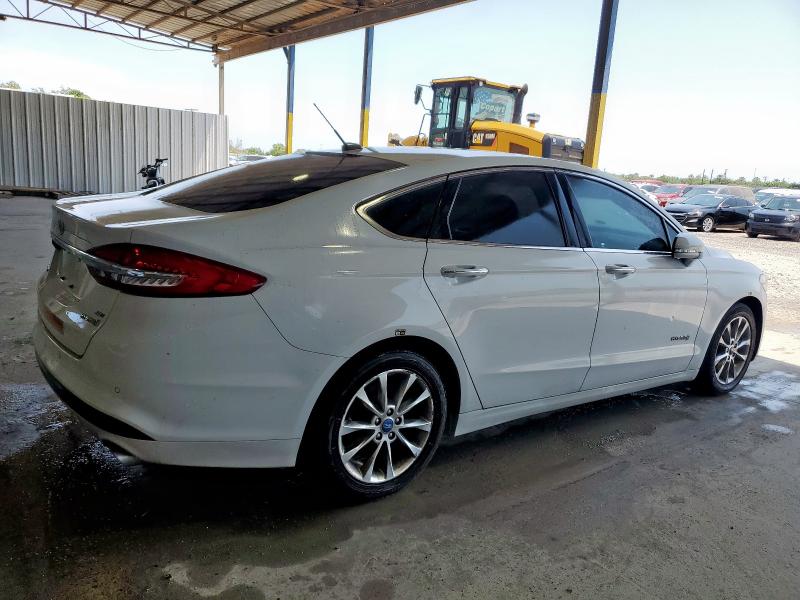 Седани FORD FUSION 2017 Білий