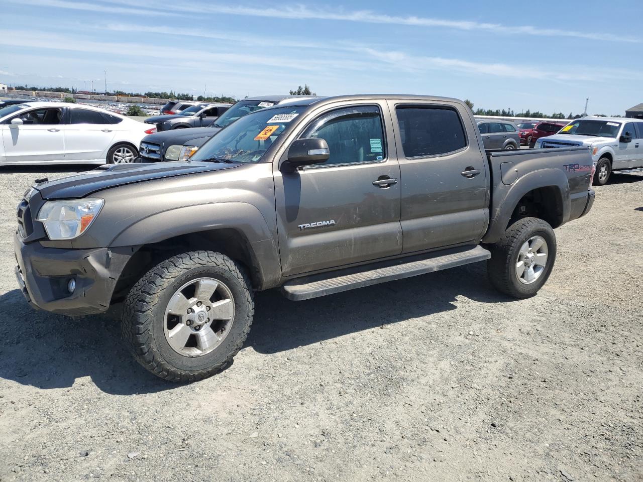 2015 Toyota Tacoma Double Cab للبيع في Antelope، CA - Front End
