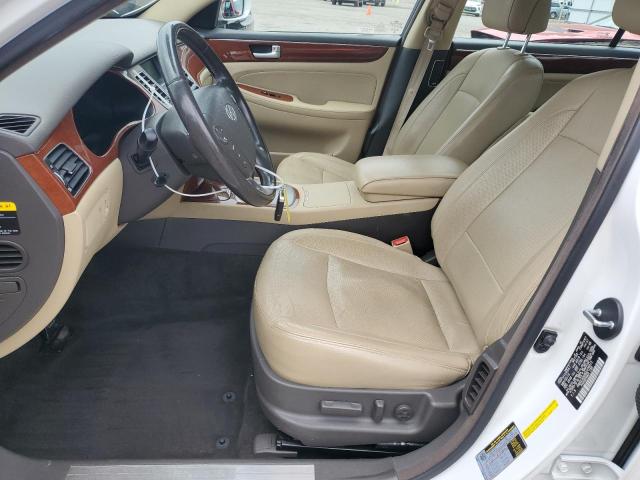 Sedans HYUNDAI GENESIS 2013 Biały