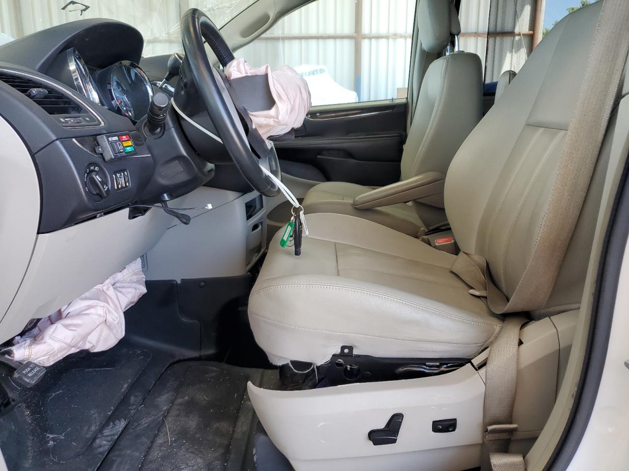 2015 Chrysler Town & Country Touring VIN: 2C4RC1BGXFR572528 Lot: 56315875