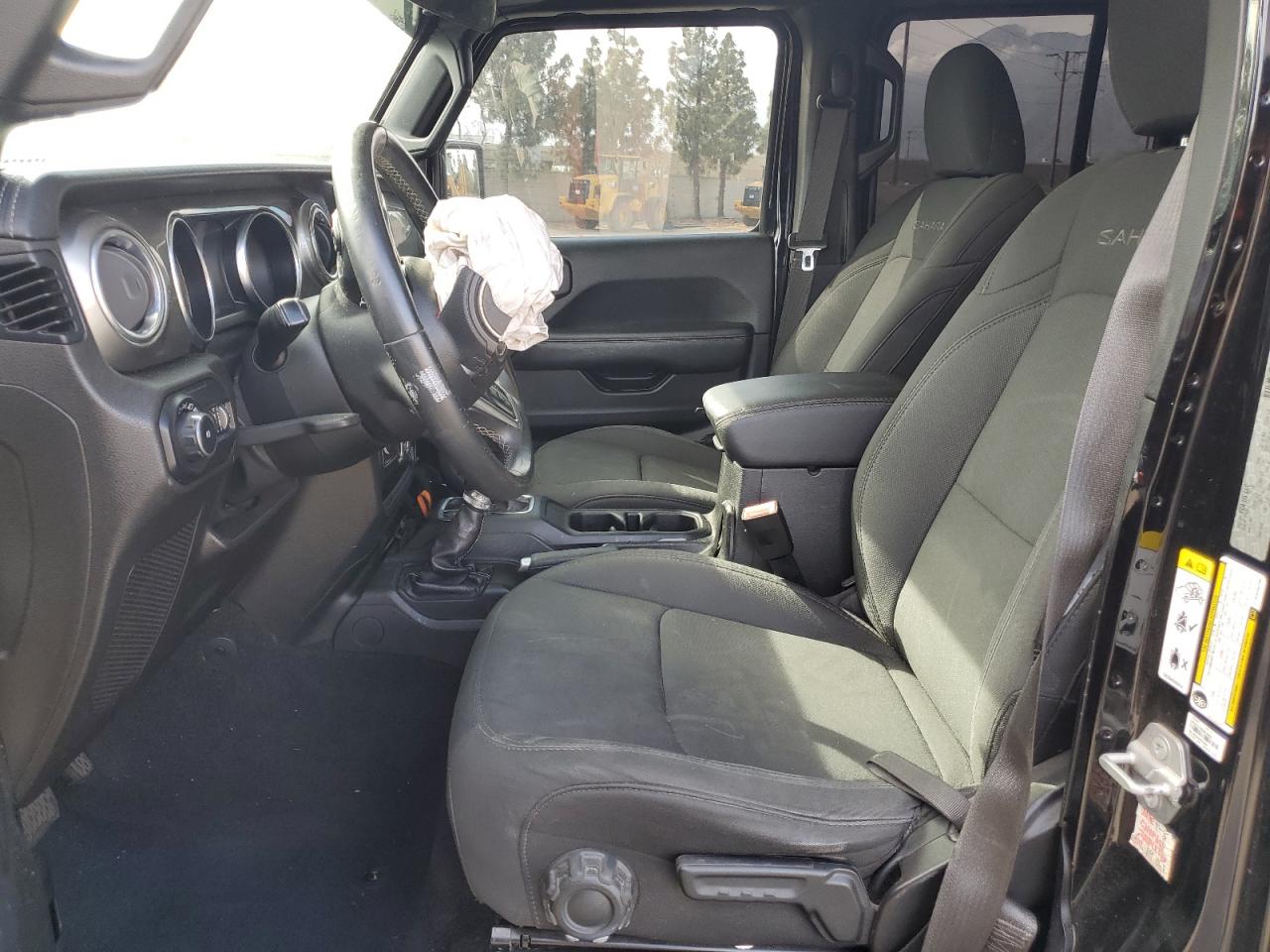 2019 Jeep Wrangler Unlimited Sahara VIN: 1C4HJXENXKW590186 Lot: 56775165