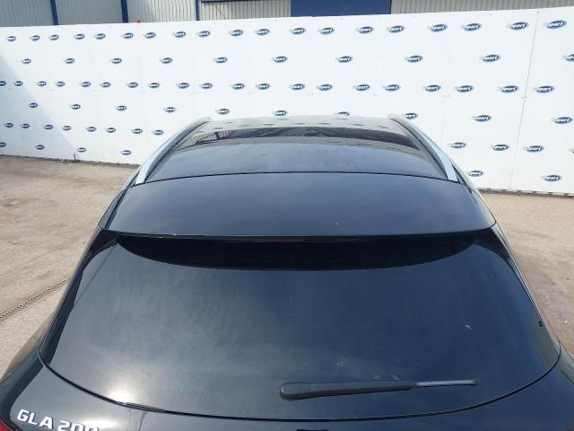 2022 MERCEDES BENZ GLA 200 AM