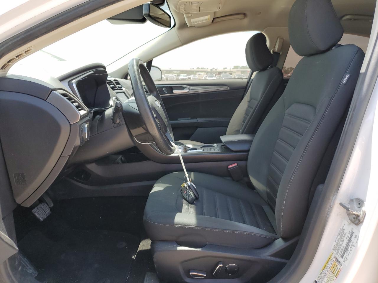 2020 Ford Fusion Se VIN: 3FA6P0LU3LR177074 Lot: 54043775