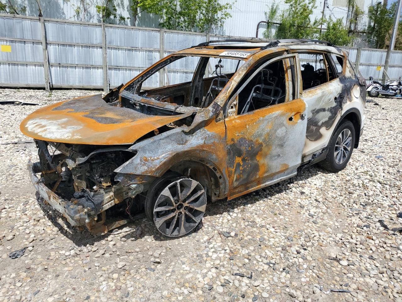2017 Toyota Rav4 Hv Le for Sale in Franklin, WI - Burn