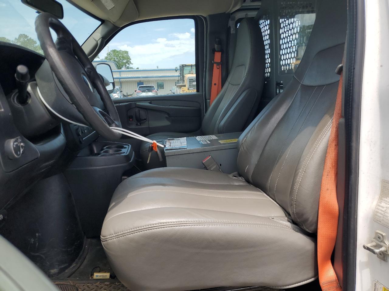 2015 Chevrolet Express G2500 VIN: 1GCWGFCFXF1229233 Lot: 58042135