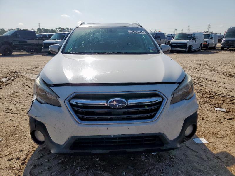  SUBARU OUTBACK 2018 White