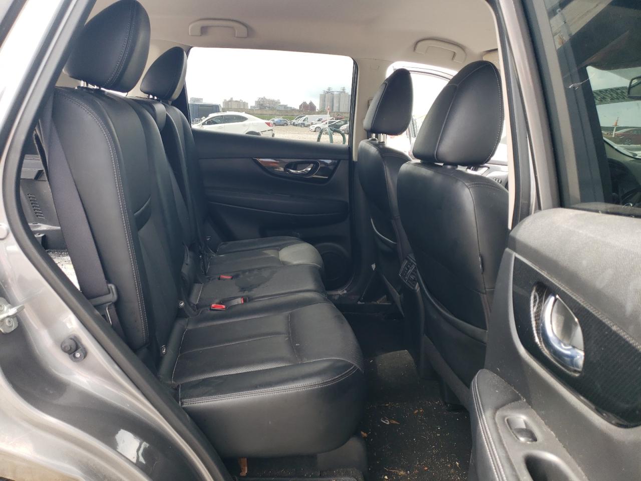 JN8AT2MTXJW463388 NISSAN ROGUE 2018