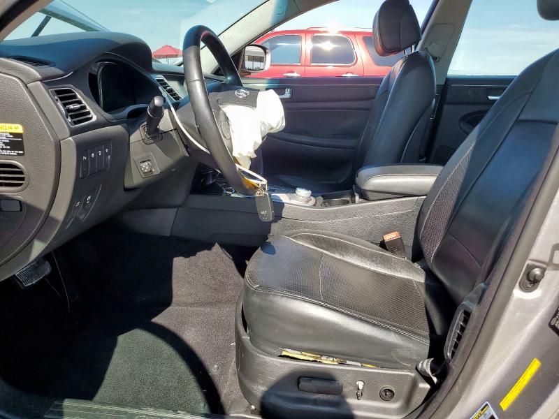  HYUNDAI GENESIS 2013 Серебристый