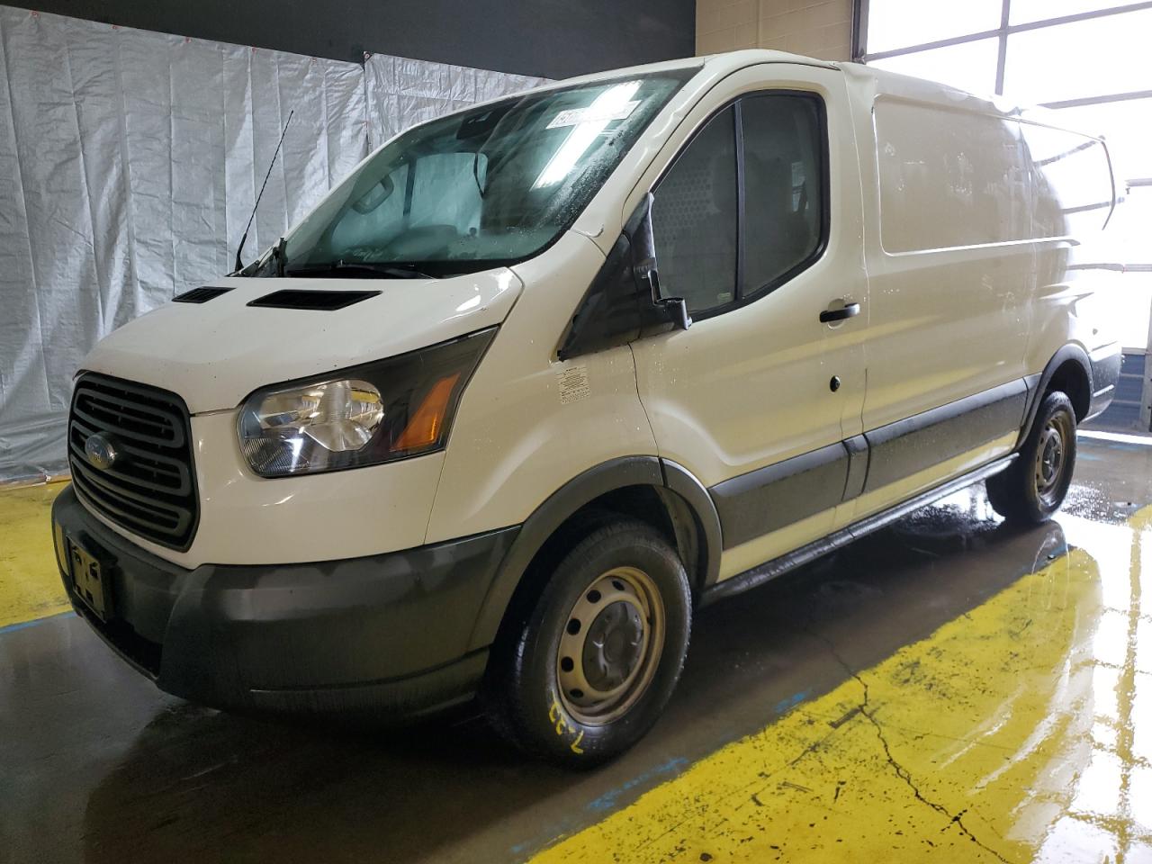 2017 Ford Transit T-250 for Sale in Indianapolis, IN - Top/Roof