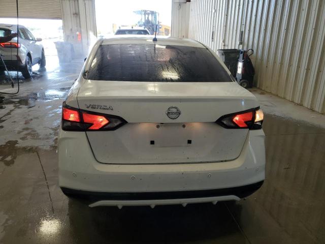  NISSAN VERSA 2021 Белы