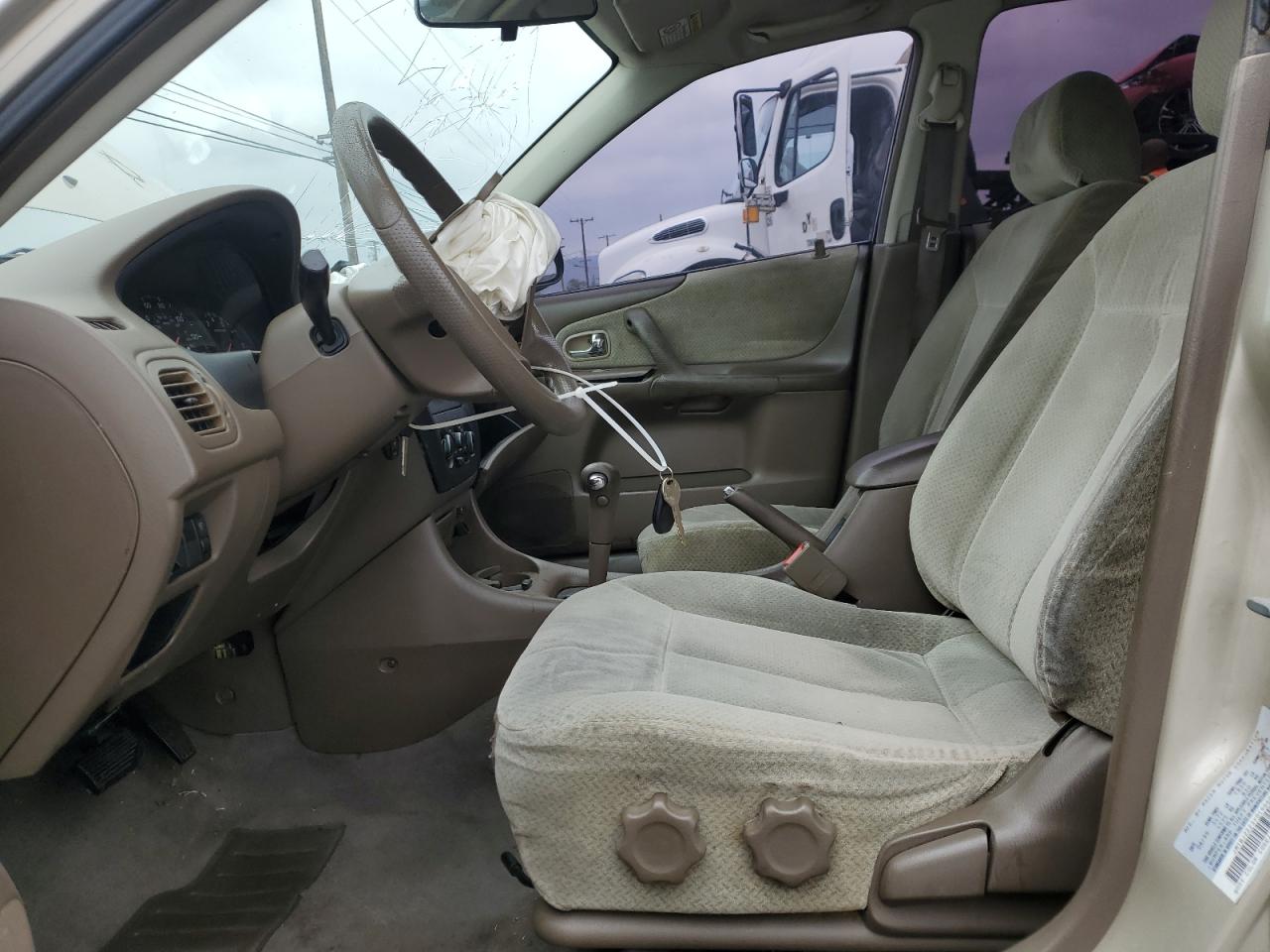 2000 Mazda Protege Dx VIN: JM1BJ2223Y0196608 Lot: 55479625