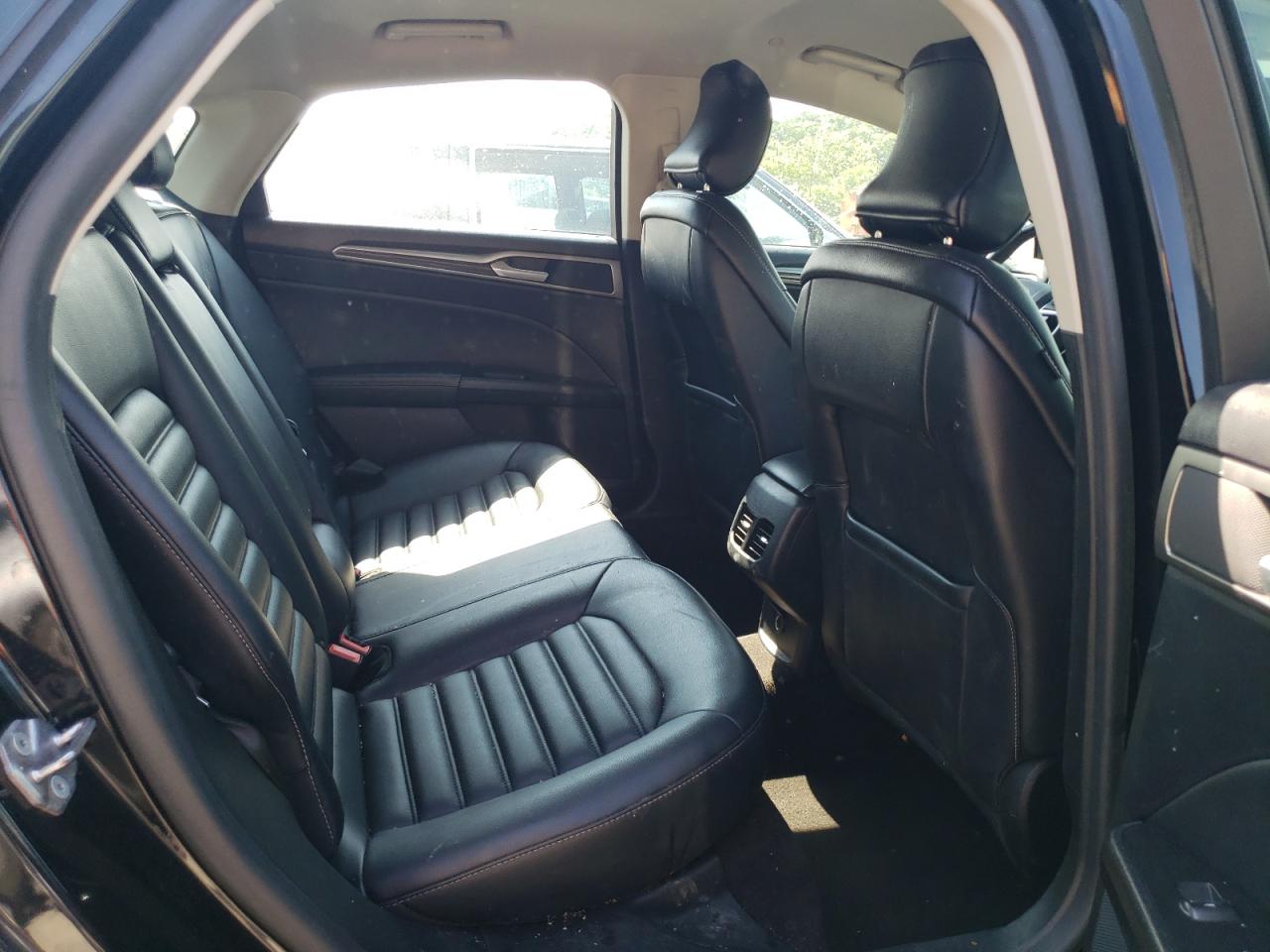 3FA6P0MU2KR181372 FORD FUSION 2019