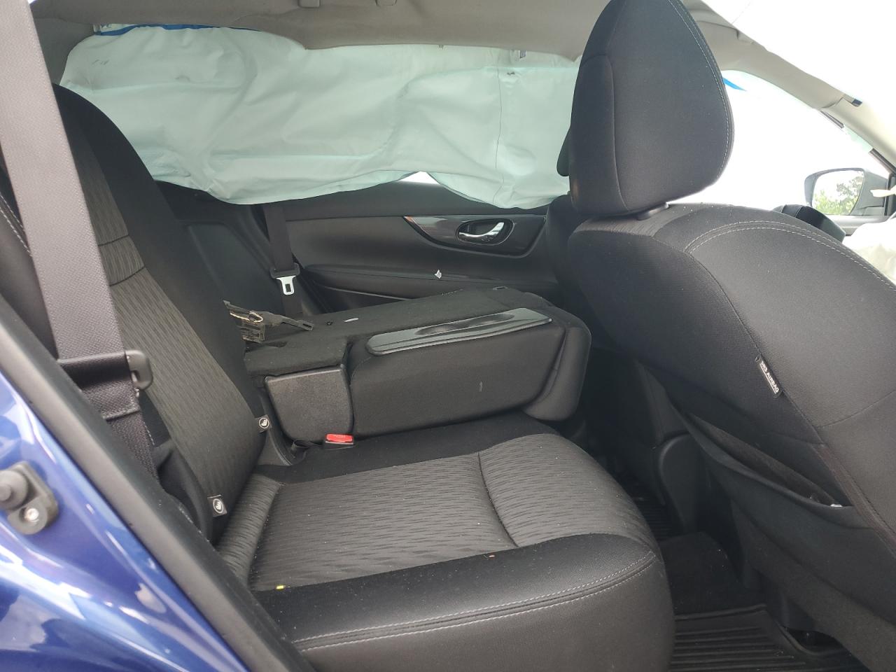 KNMAT2MTXJP532991 NISSAN ROGUE 2018