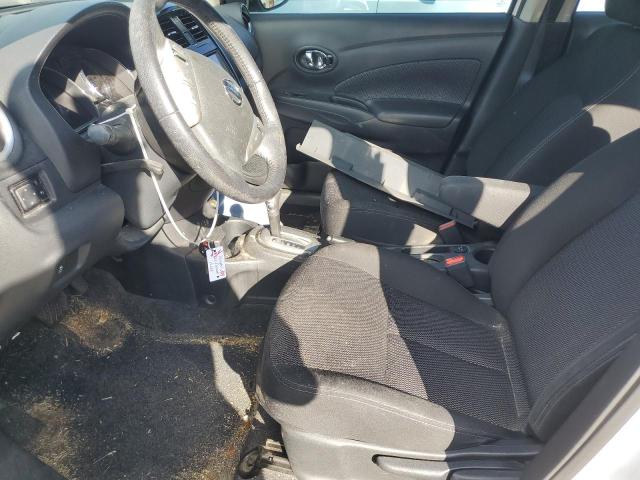  NISSAN VERSA 2018 Белы