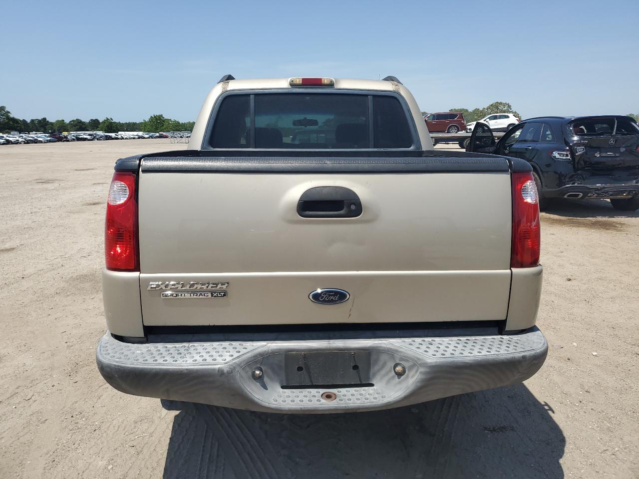 2005 Ford Explorer Sport Trac VIN: 1FMZU67K15UB99433 Lot: 57347385