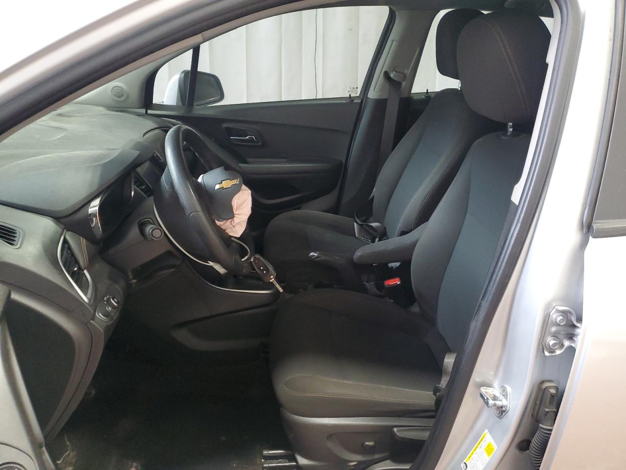 KL7CJKSB8LB325294 CHEVROLET TRAX 2020
