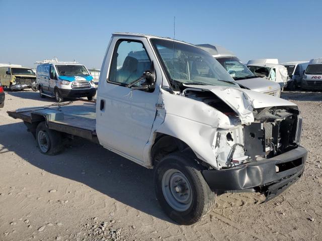 2018 Ford Econoline E350 Super Duty Cutaway Van