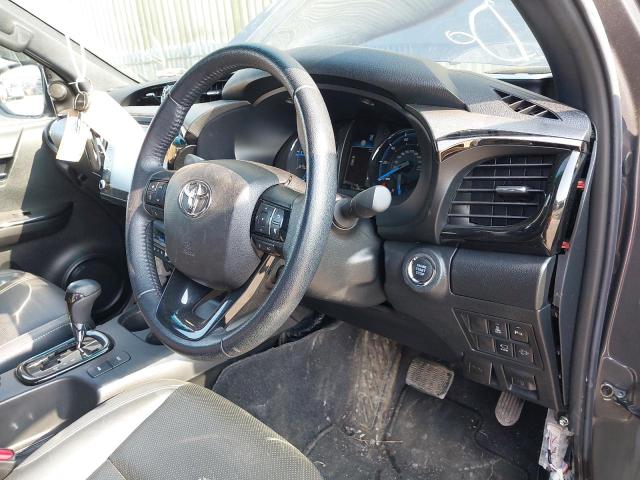 2022 TOYOTA HILUX INVI
